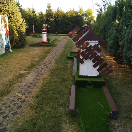 Honoratka Z Prywatnym Polem Do Gry W Mini Golf