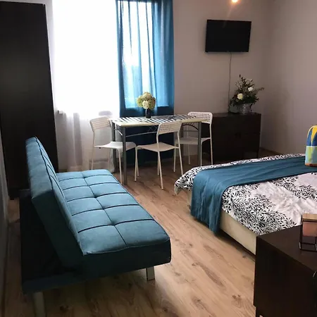 Honoratka Z Prywatnym Polem Do Gry W Mini Golf 게스트하우스 3*