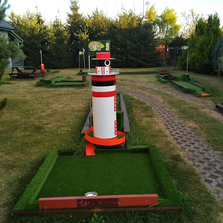 게스트하우스 Honoratka Z Prywatnym Polem Do Gry W Mini Golf 3*