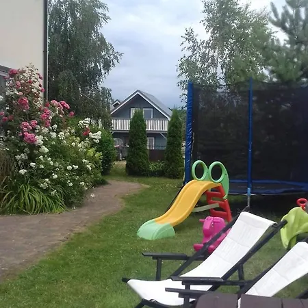 Honoratka Z Prywatnym Polem Do Gry W Mini Golf 게스트하우스 레왈