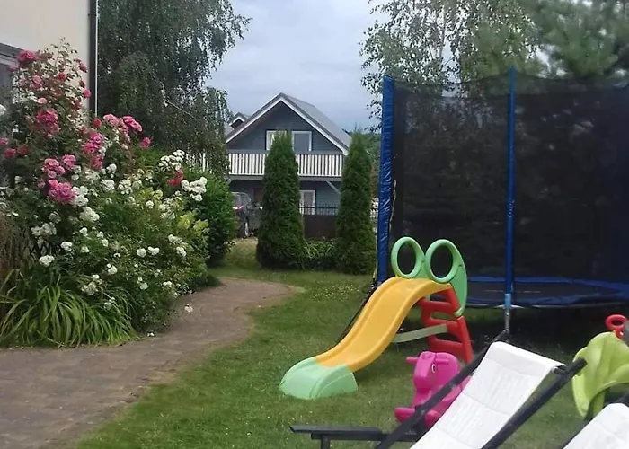 Honoratka Z Prywatnym Polem Do Gry W Mini Golf Pensión Rewal